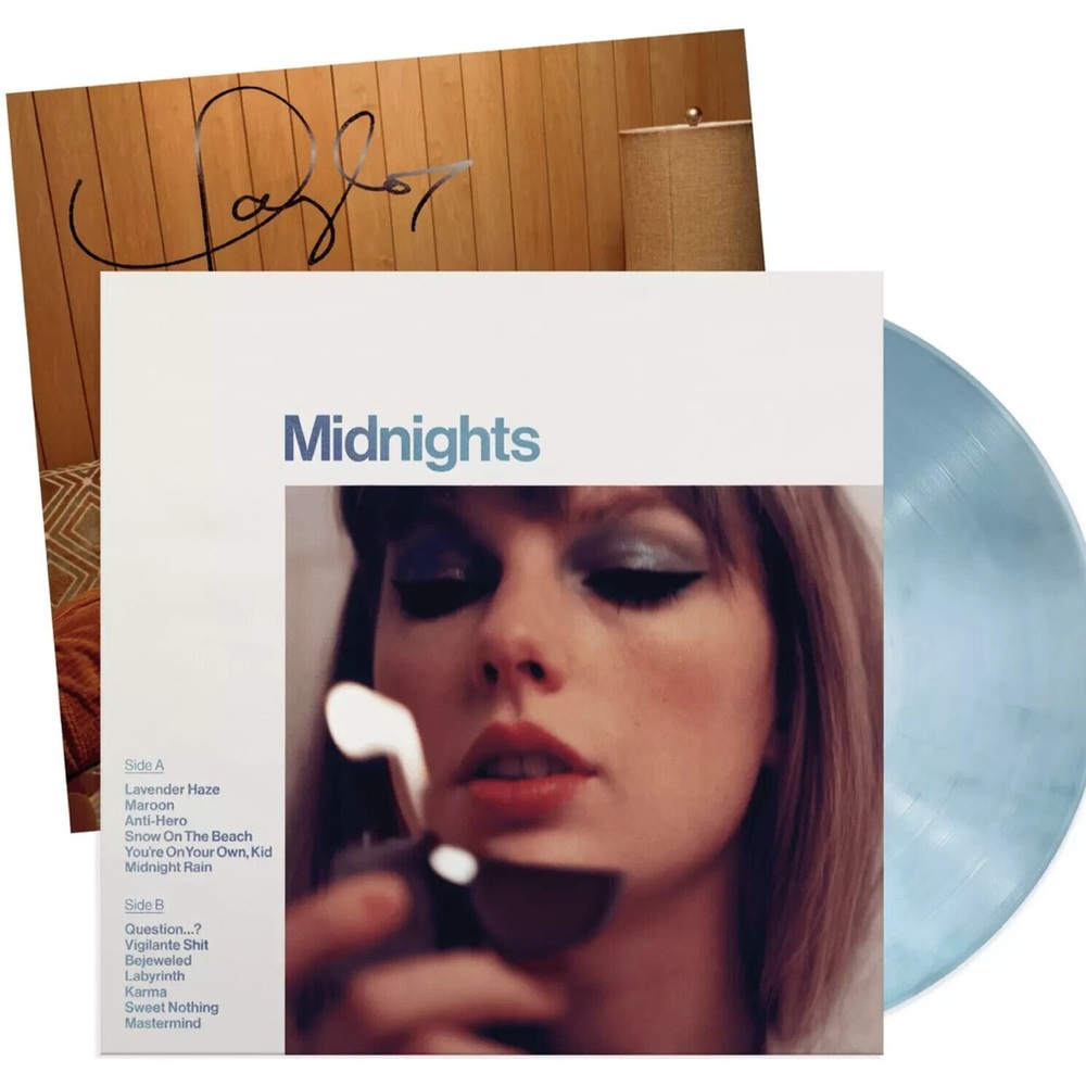 Taylor Swift: ***SIGNED*** Midnights Moonstone Blue edition VINYL